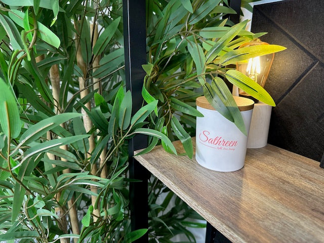 Sathreen for Ladies | Luxury Candle | Highly Scented | Coconut Wax | Wood Wick