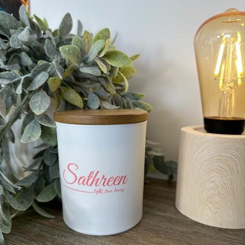Sathreen for Ladies | Luxury Candle | Highly Scented | Coconut Wax | Wood Wick